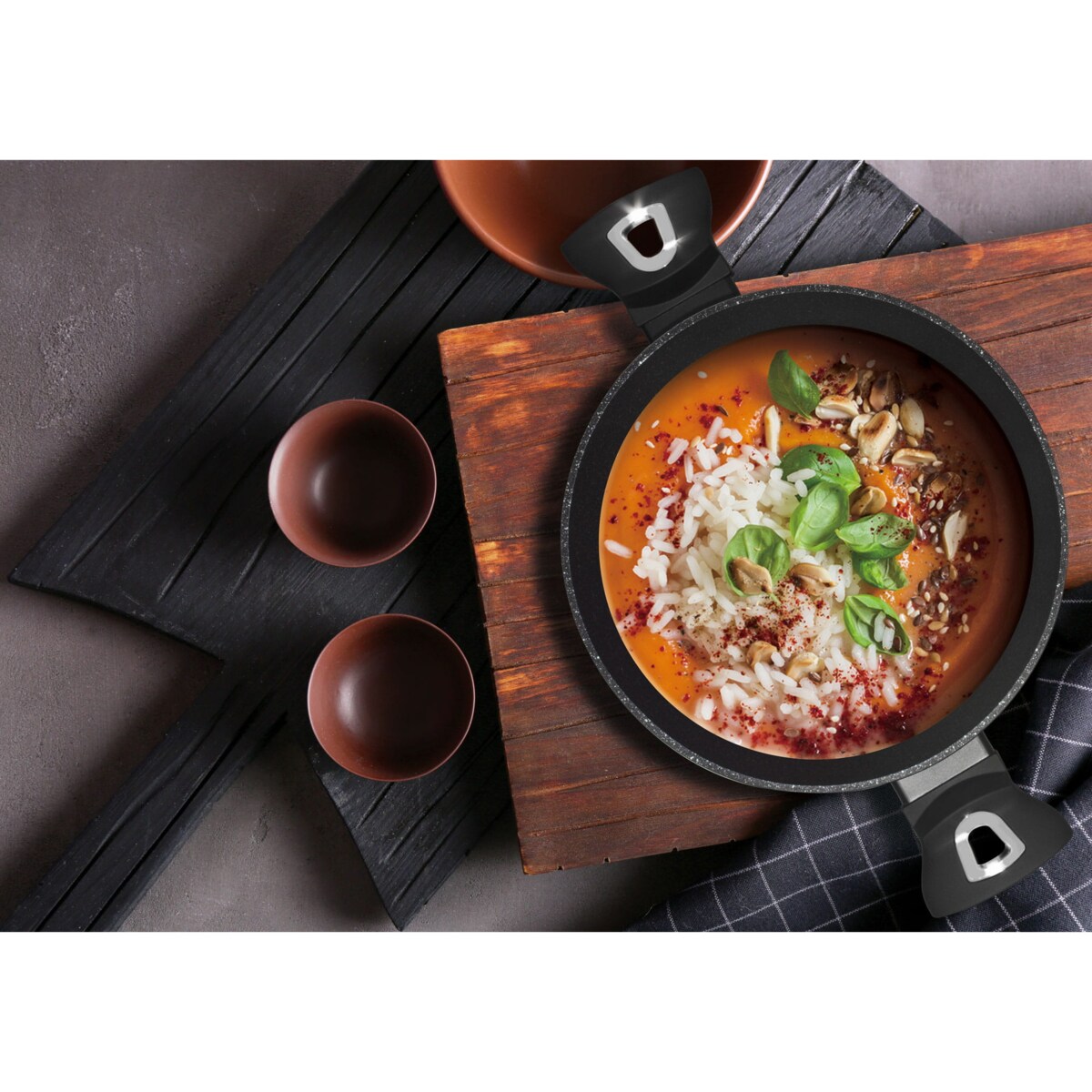 Garnek tytanowy 20 cm Black Royal Berlinger Haus BH-1851