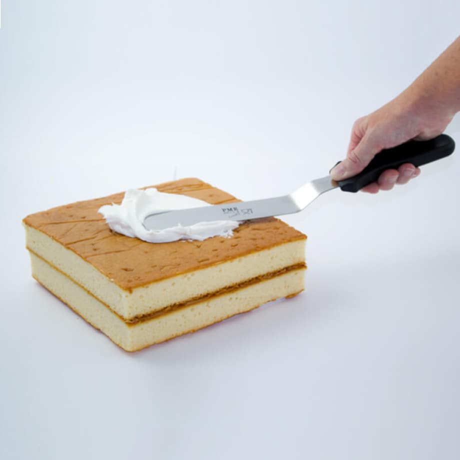 PME Szpatułka cukiernicza gładka wygięta 23 cm