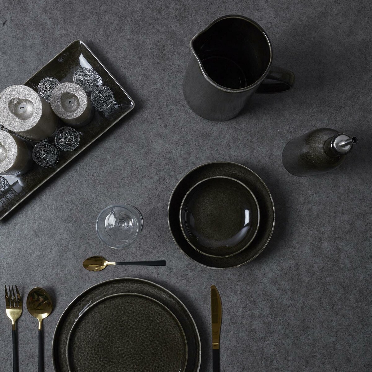 Dzbanek Negro czarny 1,5L