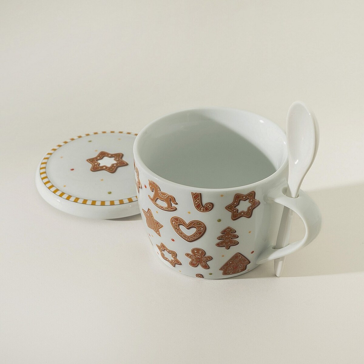 Kubek porcelanowy Gingerjoy 600 ml boże narodzenie, święta, świąteczne, biały-pomarańczowy-brązowy, 17x13x11 cm
