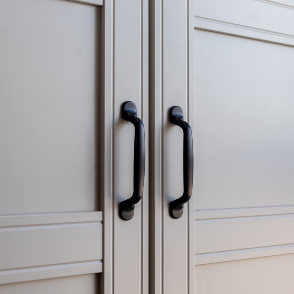 10x Uchwyt meblowy elegancki czarny 96 mm zestaw do mebli 10 szt