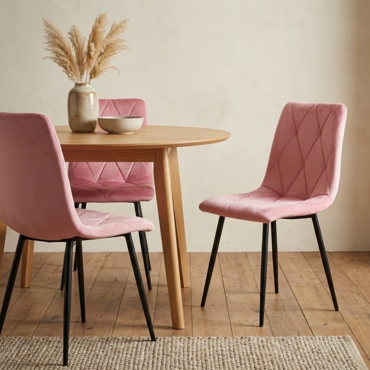 Krzesło tapicerowane welurowe pikowane różowe do salonu jadalni