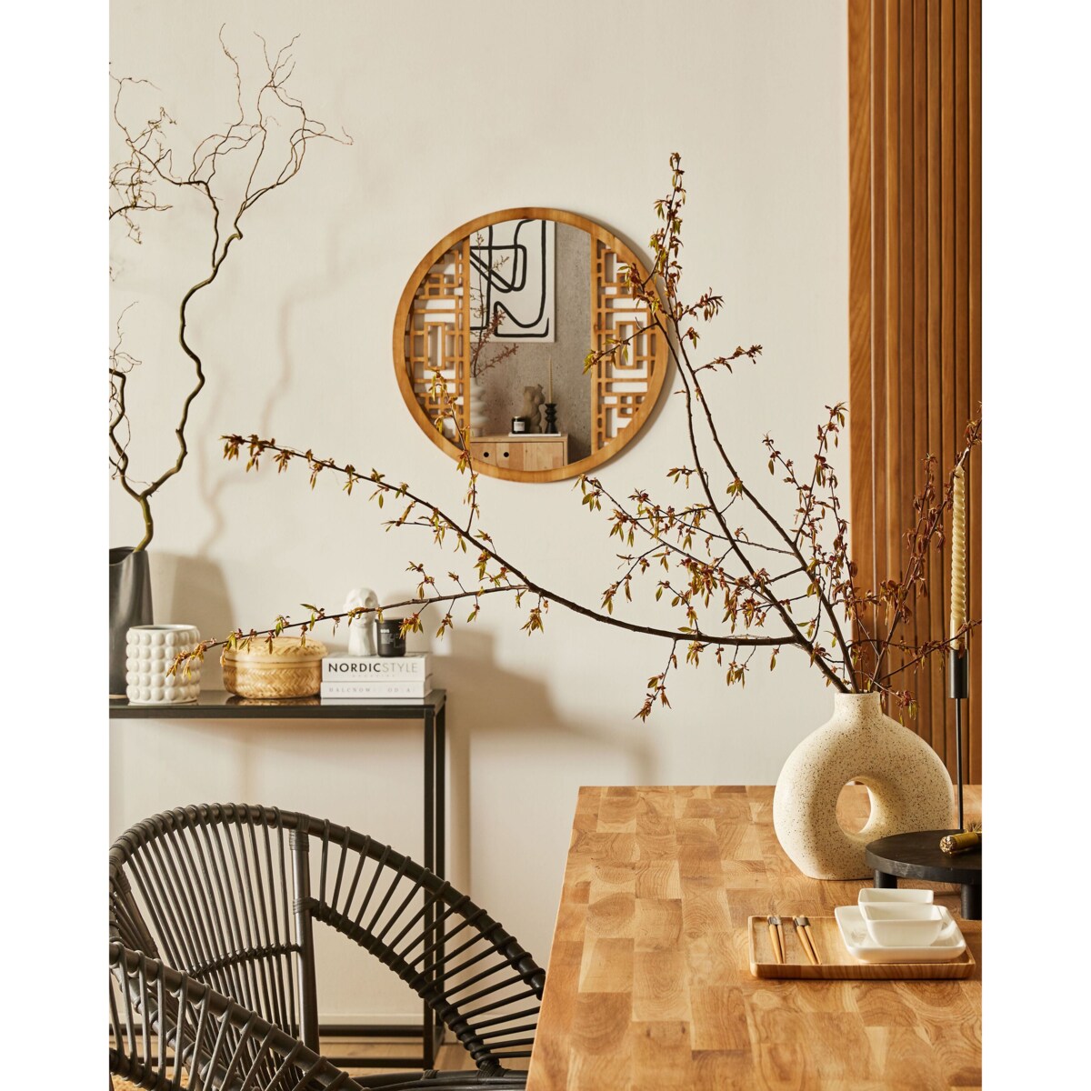 Drewniane okrągłe lustro ścienne ⌀ 60 cm jasne FIRMINY