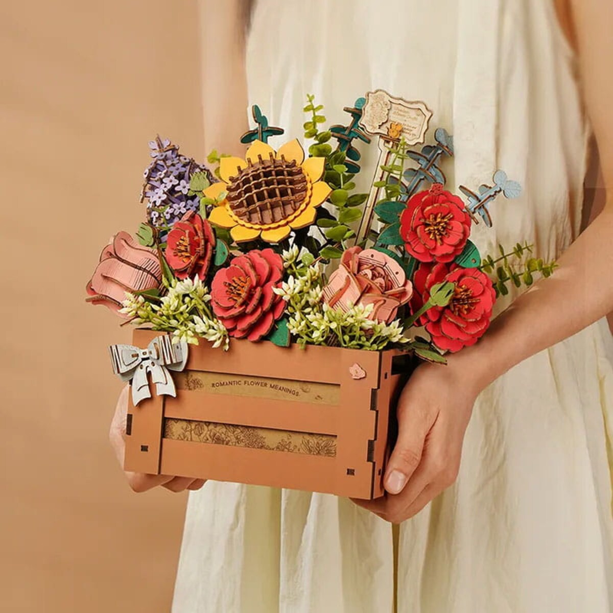 Wiosenny bukiet kwiatów w koszyku - flower box DIY - kwiaty Robotime