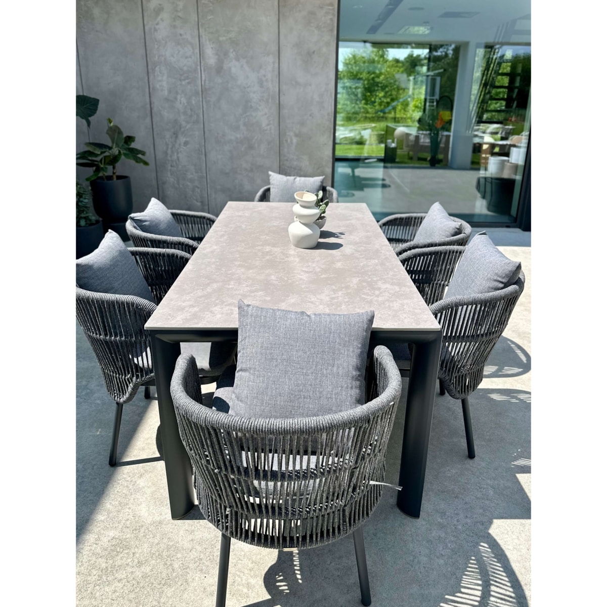 ALUMINIOWY STÓŁ AZZURA W KOLORZE SZARYM