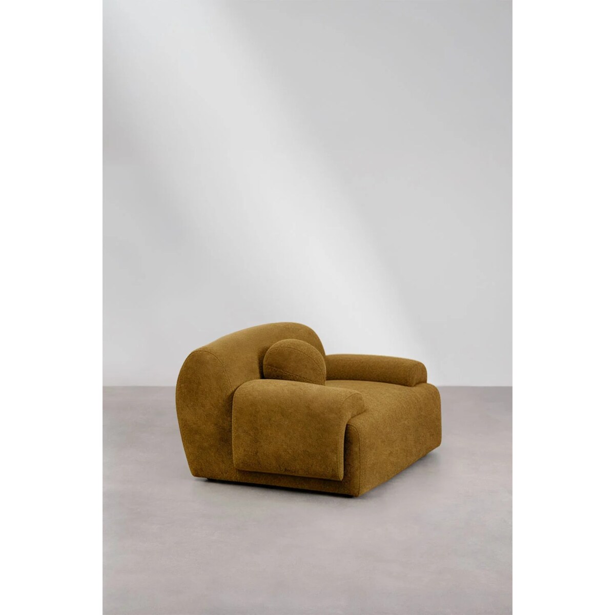 Fotel tapicerowany z poduszką Shirina, ciemny musztardowy