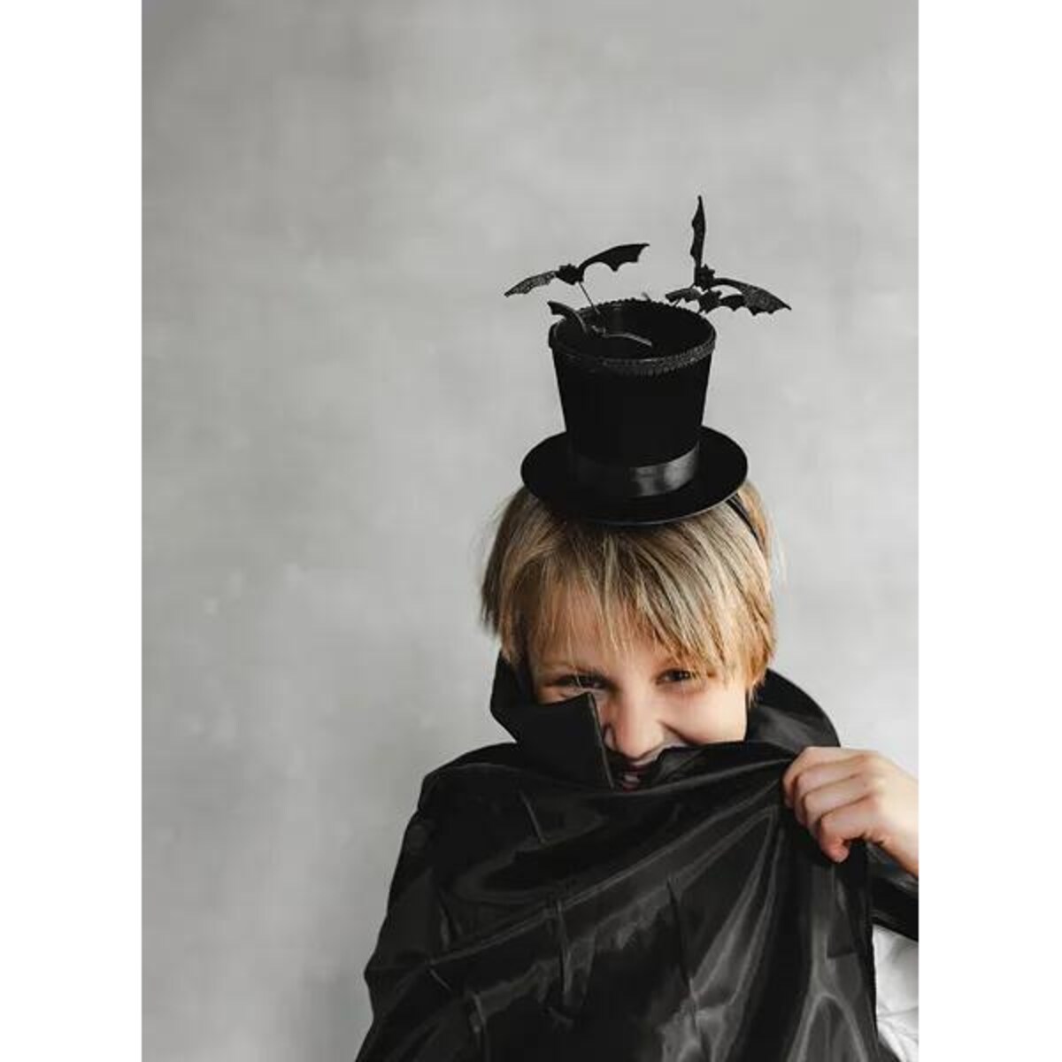 Opaska Cylinder z Nietoperzami, 19x26 cm, czarny