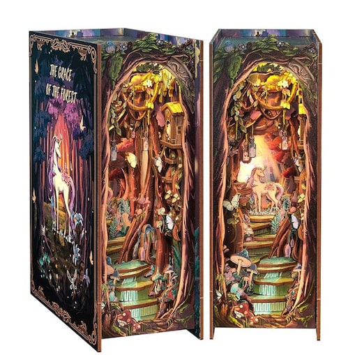 Miniaturowy domek Book Nook - Leśny świat baśni - CuteBee