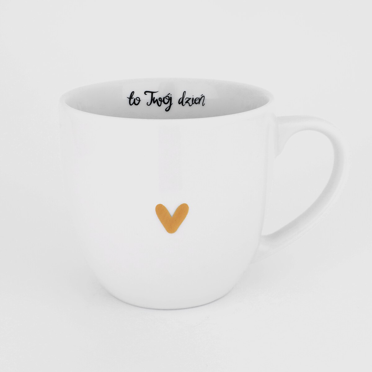 Biały kubek porcelanowy 300 ml - napis to twój dzień z motywem złotego serca na urodziny dla bliskiej osoby