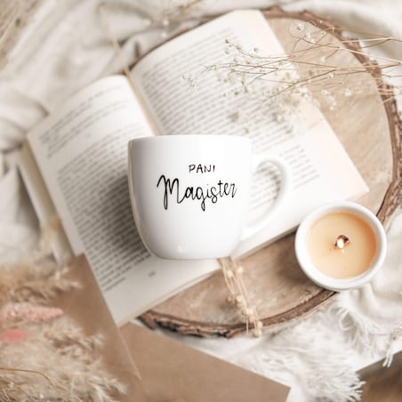 Biały kubek porcelanowy 300 ml - napis pani magister na ukończenie studiów dla absolwentki
