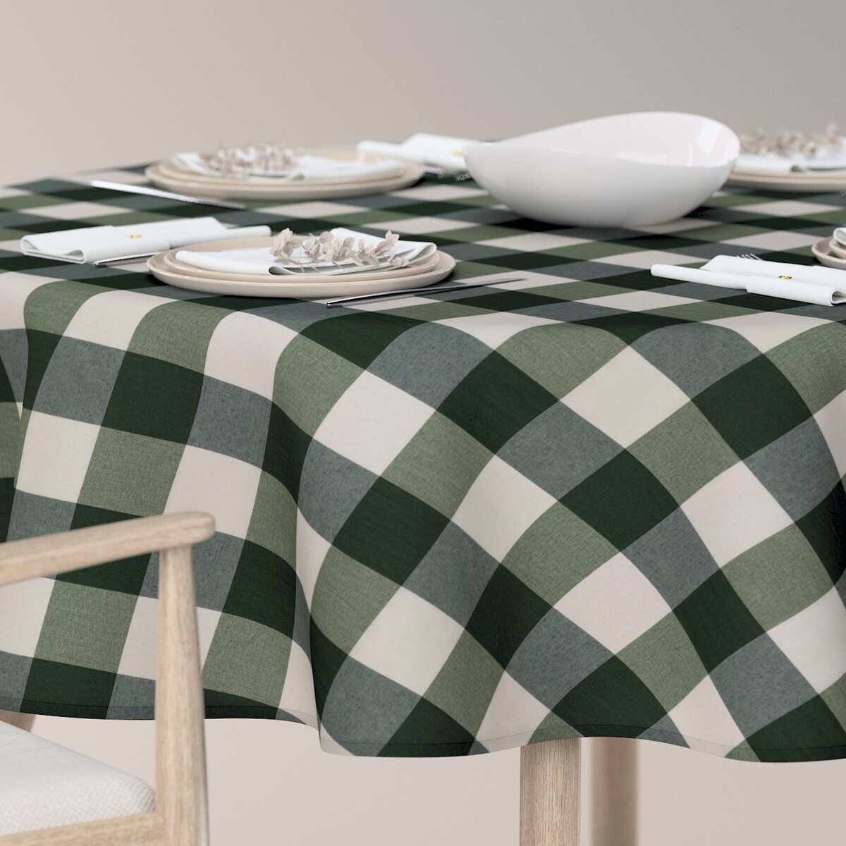 Obrus okrągły 160 x 160 cm zielono-biała krata (5,5x5,5cm)