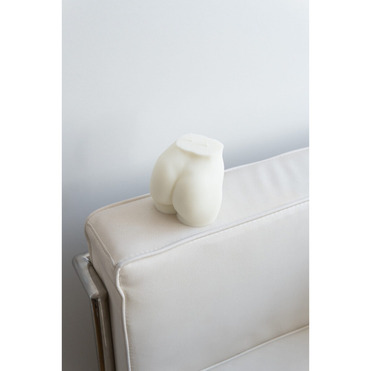 Świeca sojowa pośladki Body Part Bottom XL, 460 g, INSPIRA