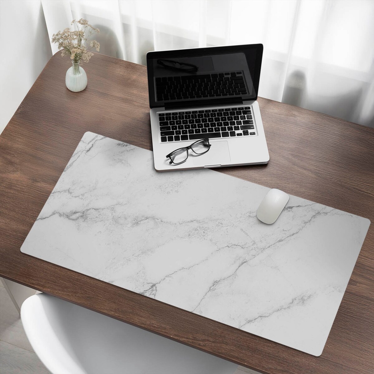 Biała mata na biurko Marmurowe żyłki, 100x50 cm