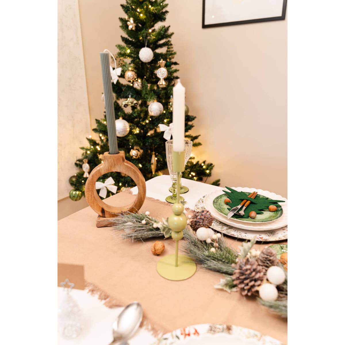 Drewniany świecznik, drewno mango, 16 x 21 cm