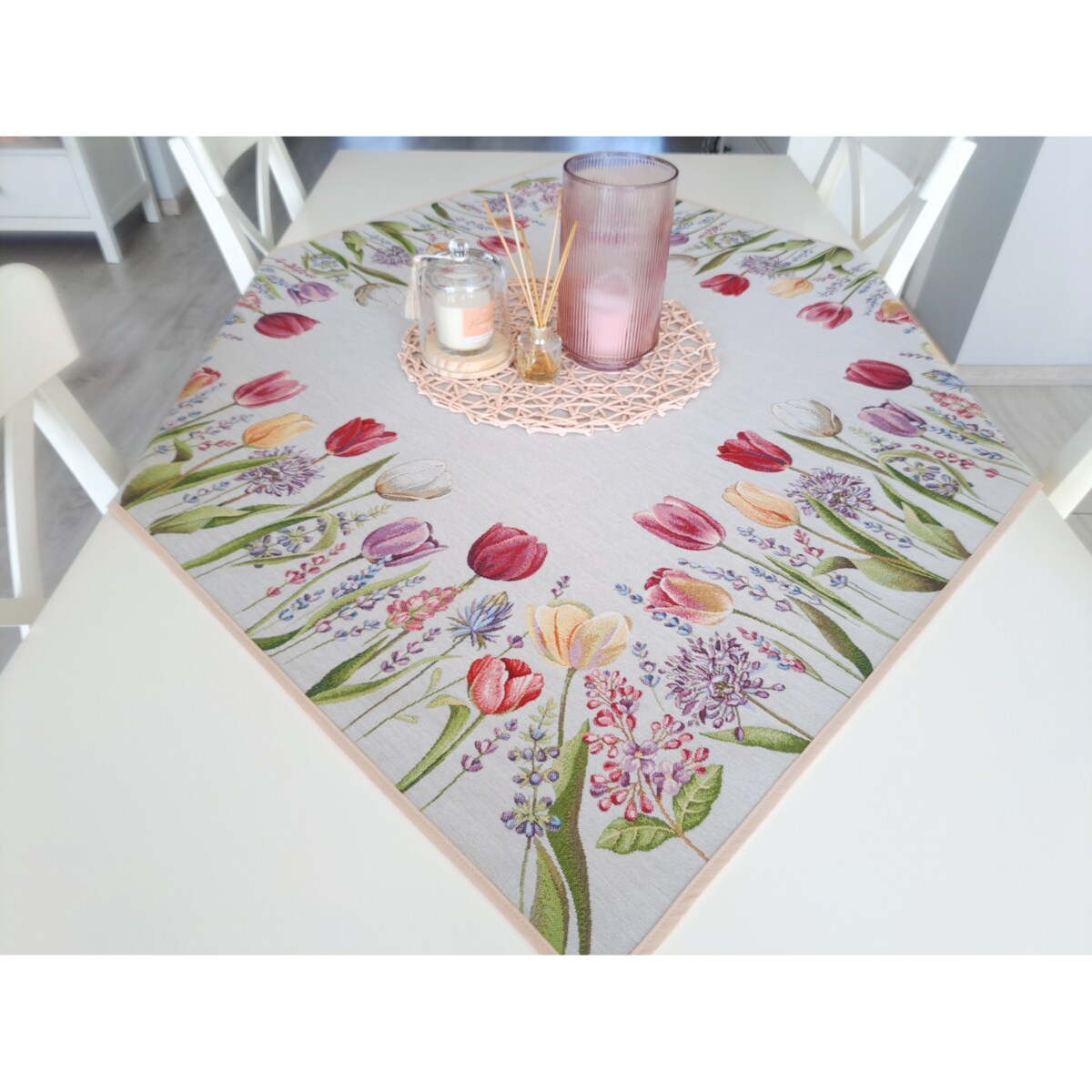 Obrus Na Stół 100X100 Cm Ozdobny Dekoracyjny Tulipany