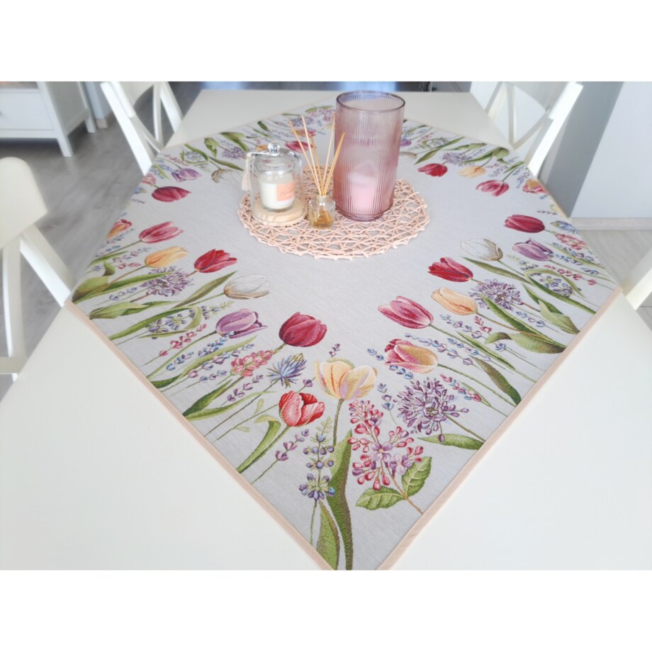 Obrus Na Stół 100X100 Cm Ozdobny Dekoracyjny Tulipany