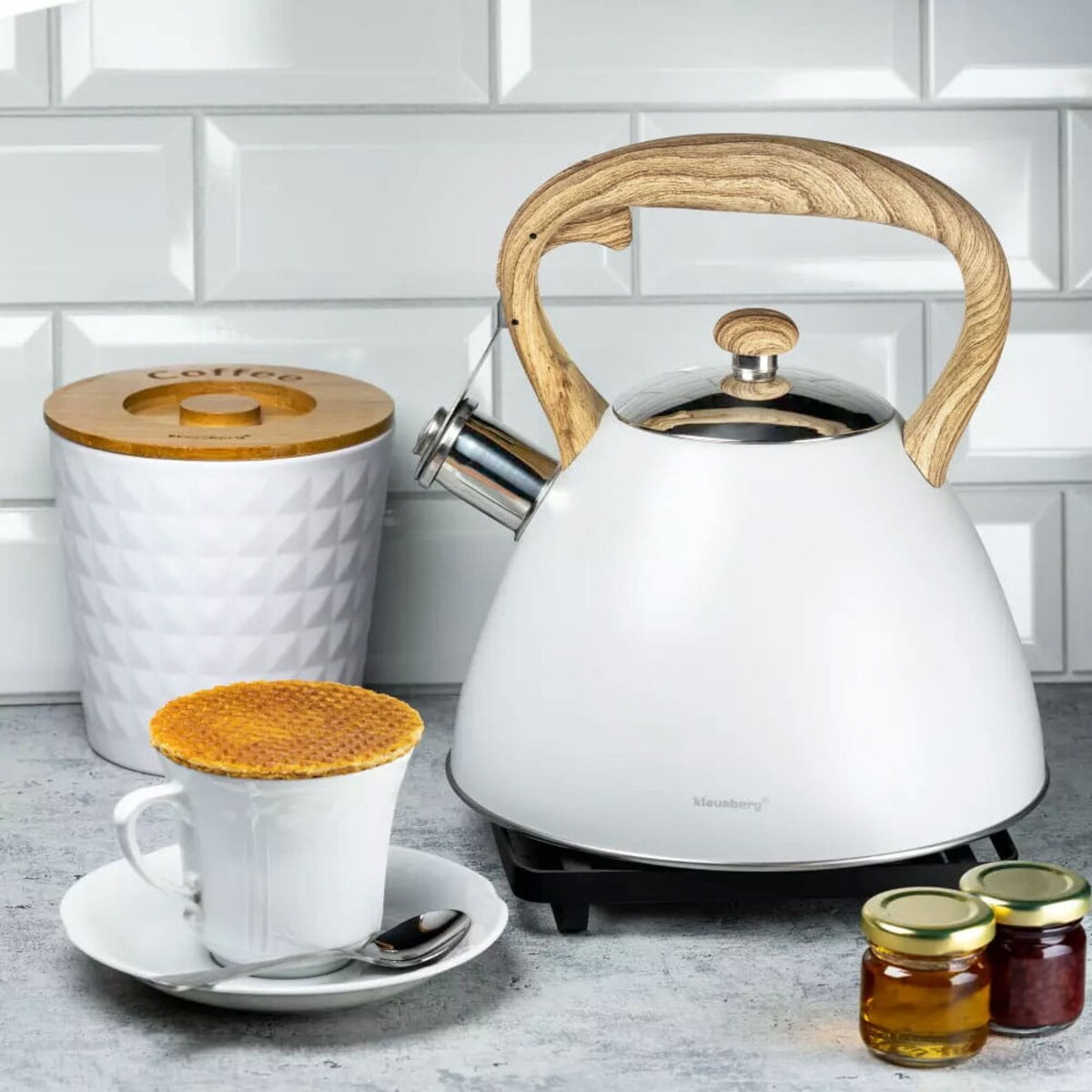 Czajnik stalowy z gwizdkiem lakierowany mat biały 3.0L KLAUSBERG