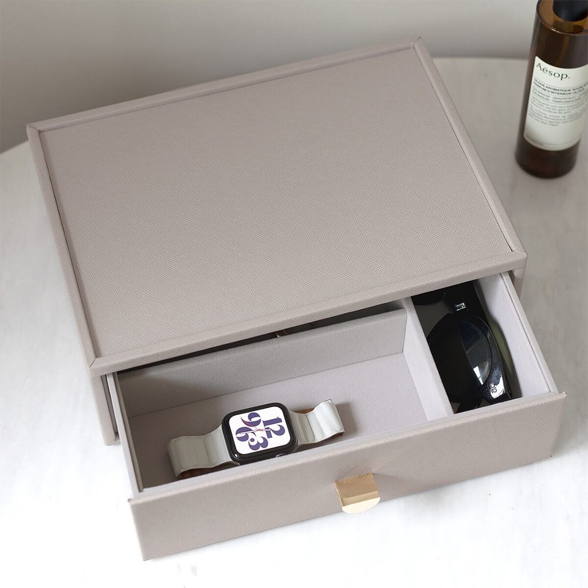 Szkatułka na biżuterię Stackers classic taupe z szufladą