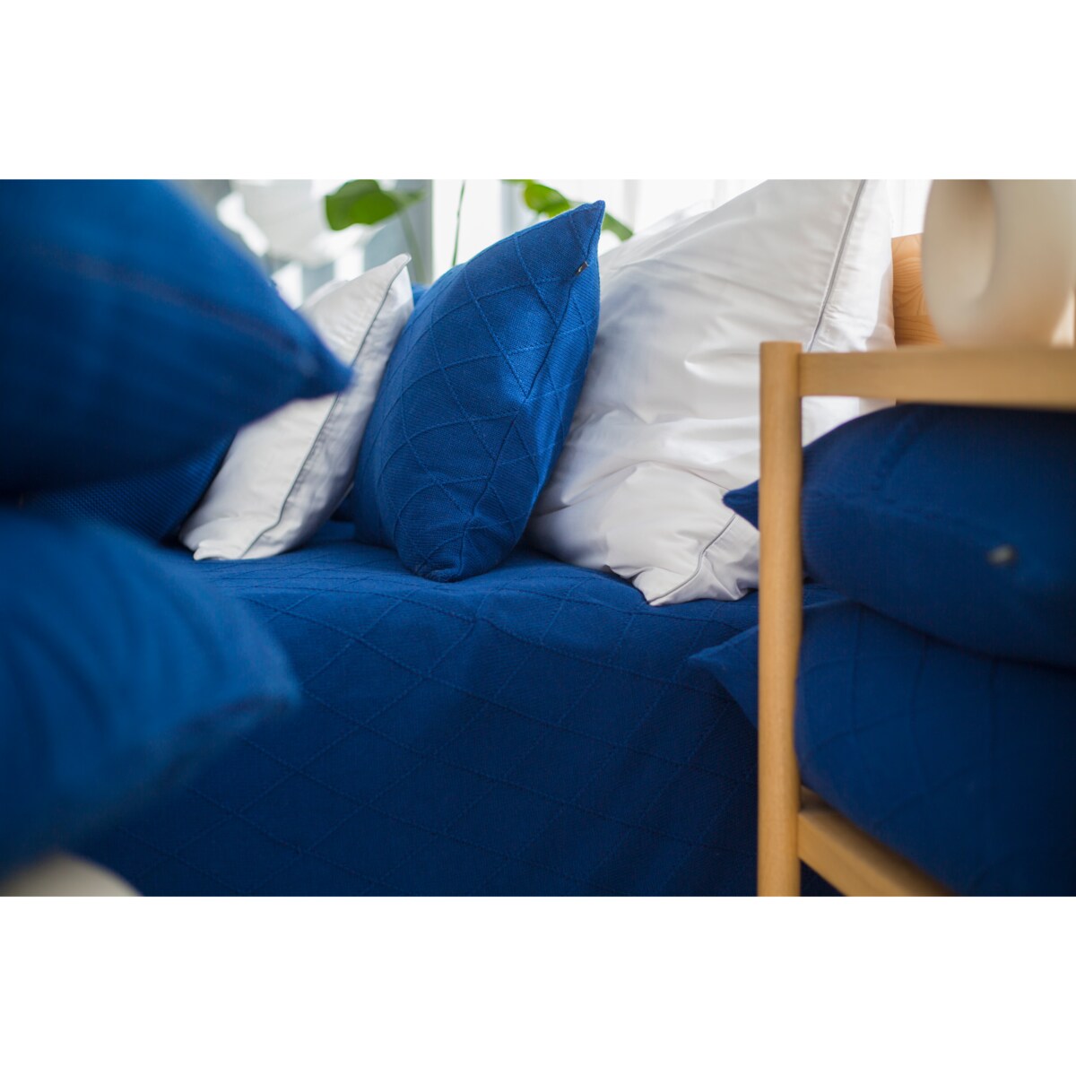 Poszewka klasyczna z przeszyciem granatowa, 40 x 60 cm, La Manta