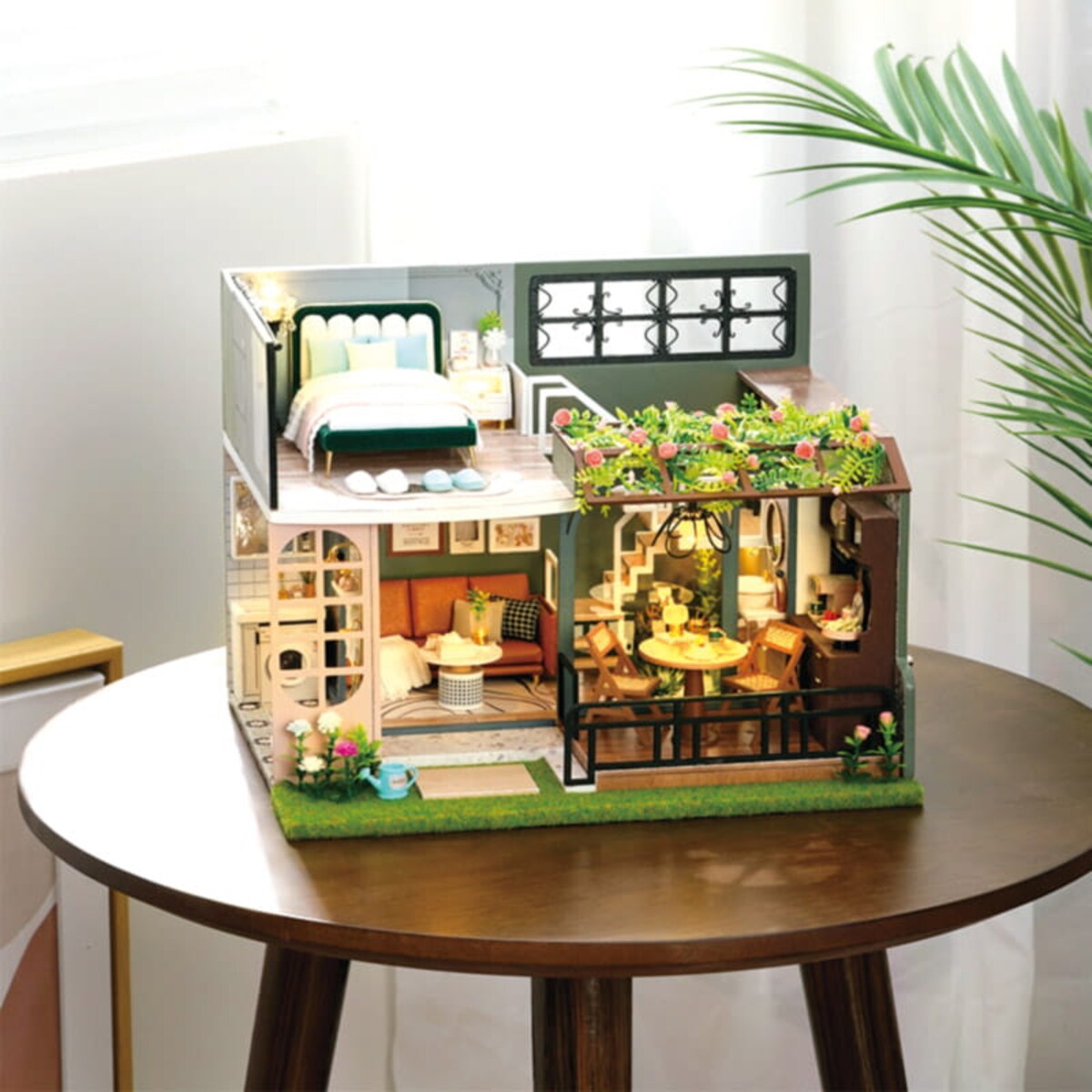 Miniaturowy domek - Zielone wzgórze Ani