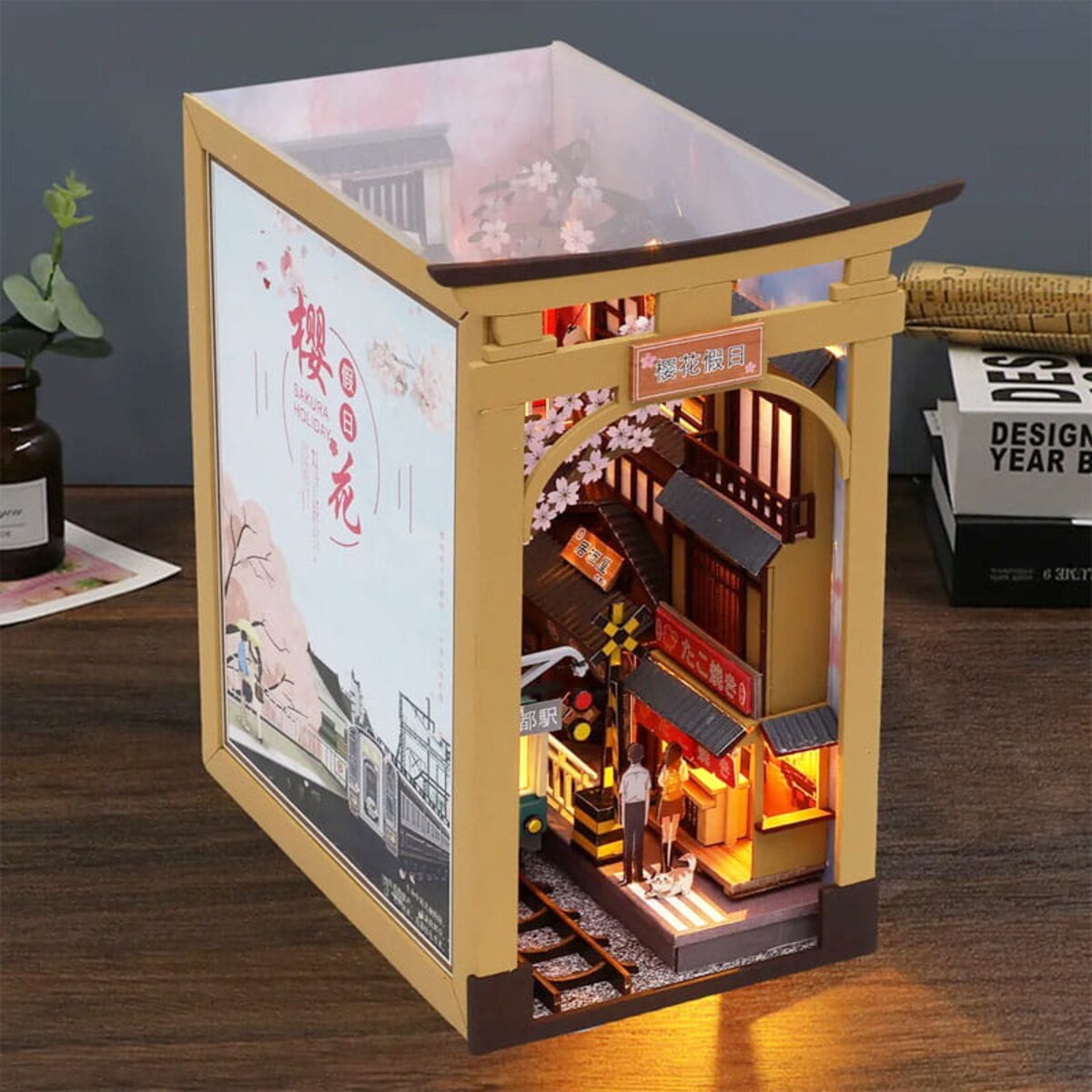 Miniaturowy domek Book Nook - Podróż na Hanami