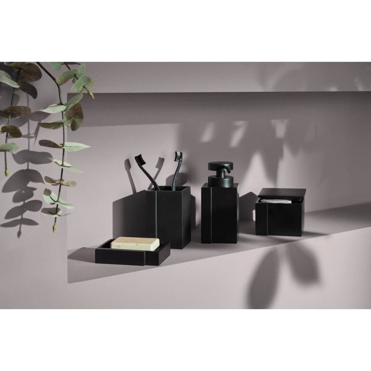 Kleine Wolke Gerry Mydelniczka polyresin czarna matowa