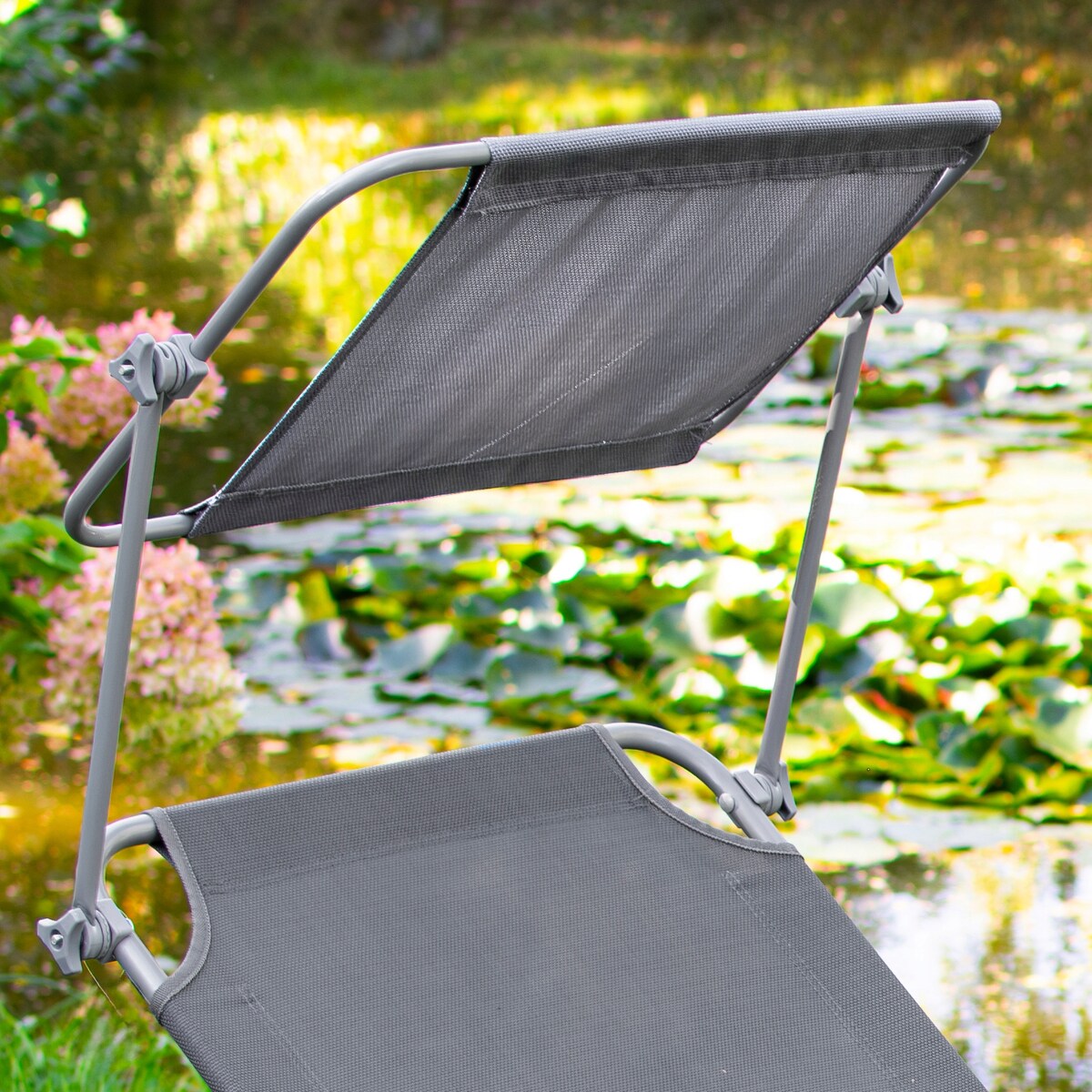 Leżanka ogrodowa składana w walizkę z zadaszeniem