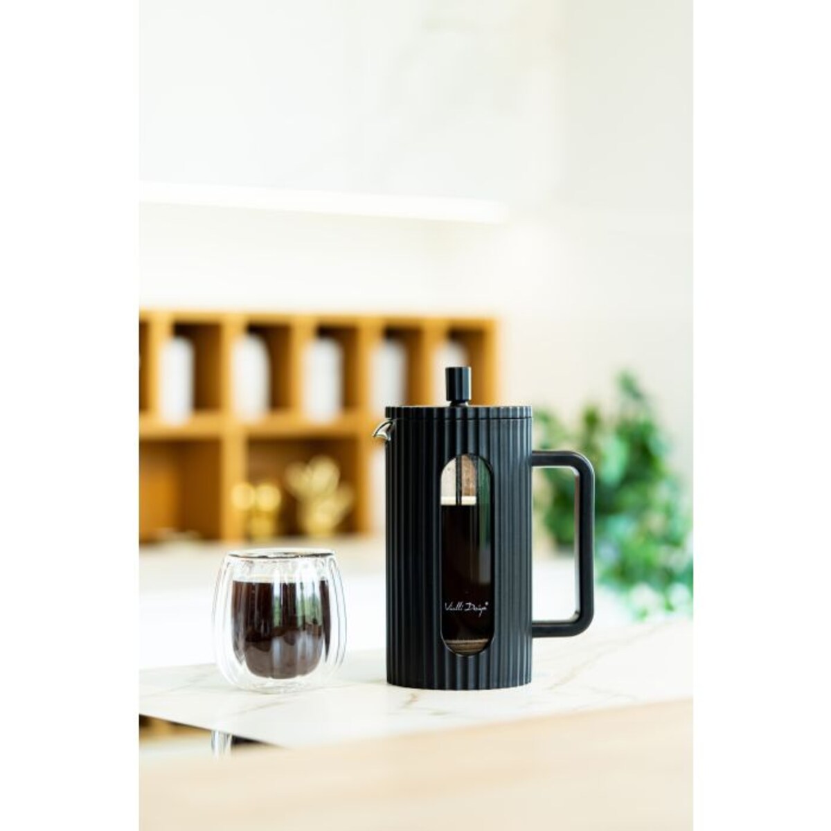 Zaparzacz do kawy i herbaty 1000 ml Livio czarny 0725