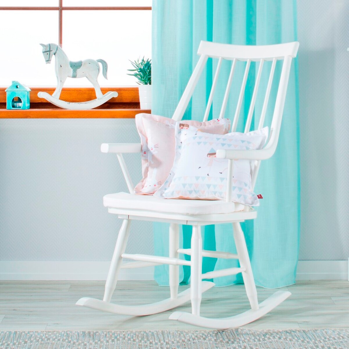 Fotel bujany Henry white, 54 x 44 x 114 cm