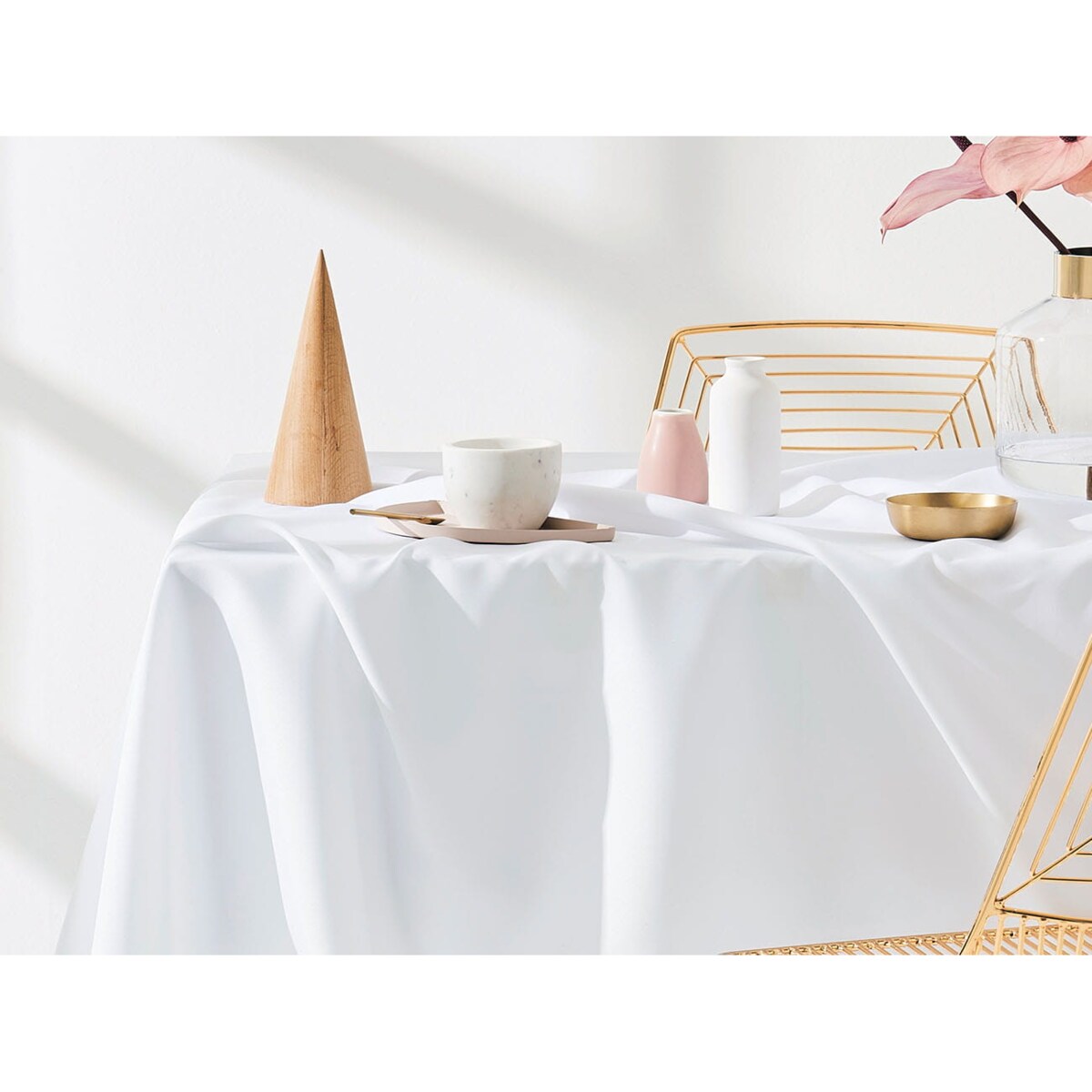 Ozdobny OBRUS PLAMOODPORNY Aura Biały 110X160 wodoodporny na stół ławę