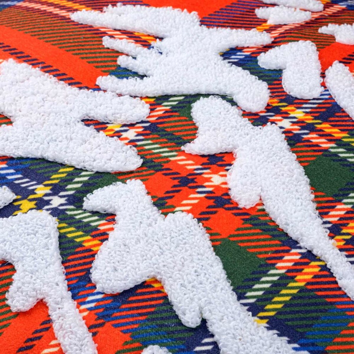 Poszewka dekoracyjna świąteczna 45X45 czerwona w kratę, choinka