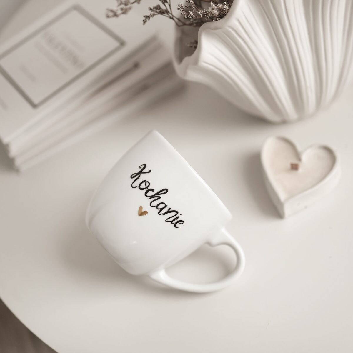 Biały Kubek Porcelanowy 300 ml - Napis Dzień Dobry Kochanie ze Złotym Sercem dla Ukochanej Osoby na Rocznicę