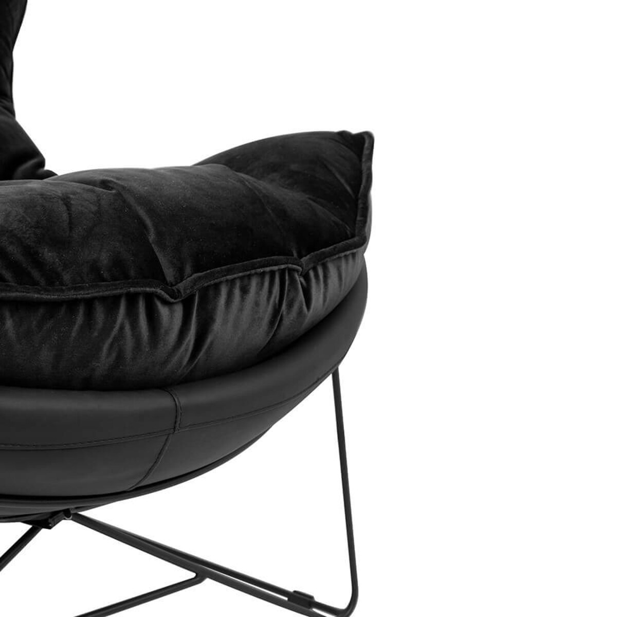 Przytulny fotel do salonu Otilia stand velvet MSE01000302 King Home poduszka czarny