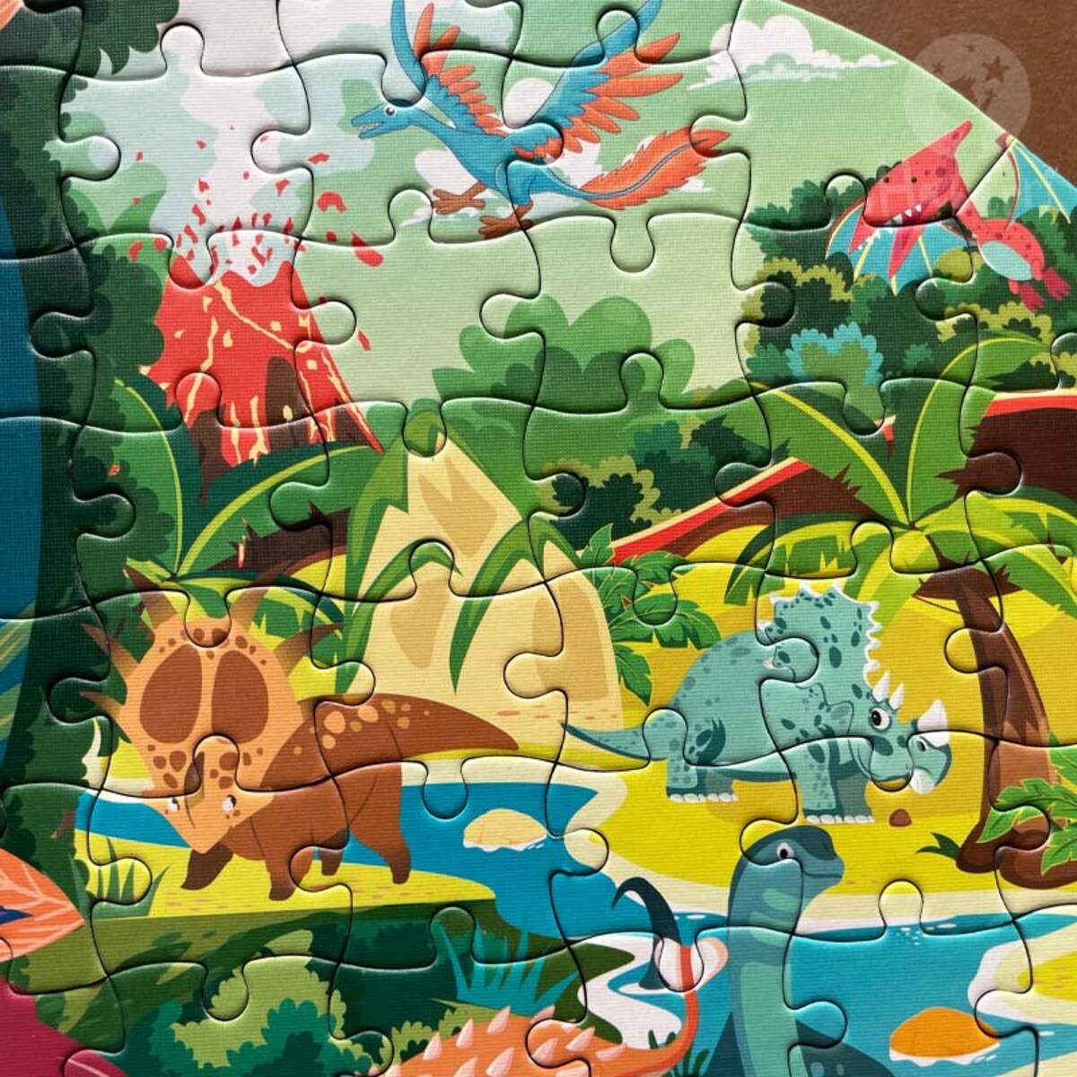Puzzle edukacyjne - DINOZAUR TRICERATOPS - 180 szt