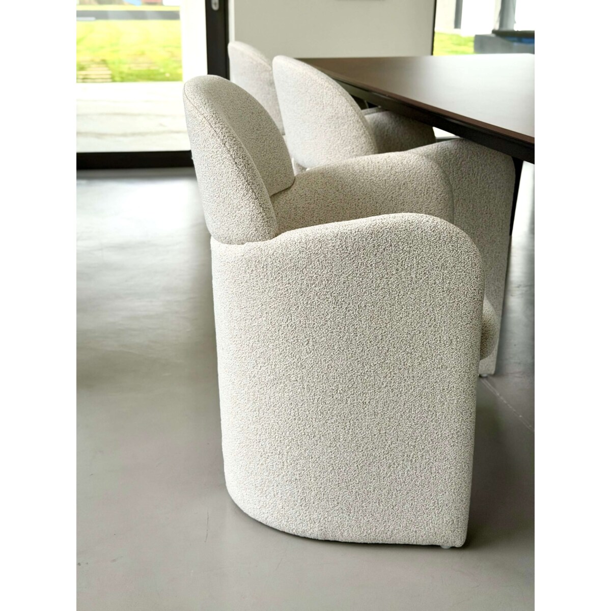 FOTEL BELAGIO BEŻOWY NOWOCZESNY DESIGN I WYGODA