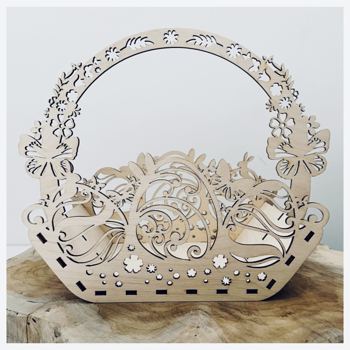 Drewniany koszyk wielkanocny HAPPY EASTER