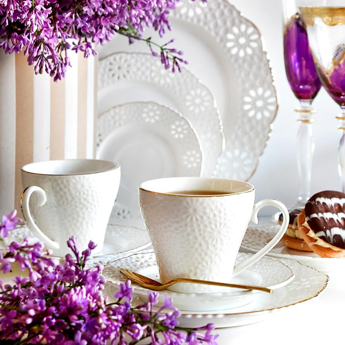 VILLA ITALIA Filiżanka porcelanowa 170 ml ze spodkiem LORETTA