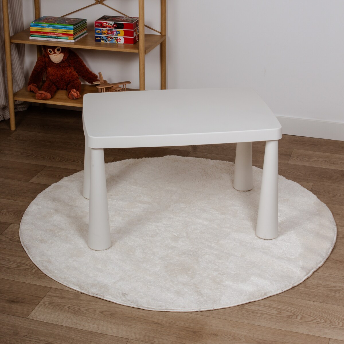 Stolik dla dzieci plastikowy biały stabilny stoliczek
