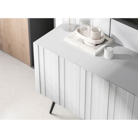 Nowoczesna Szafka RTV Loft Biały Mat Komoda RTV Glamour 168 cm Czarna Rama Loft