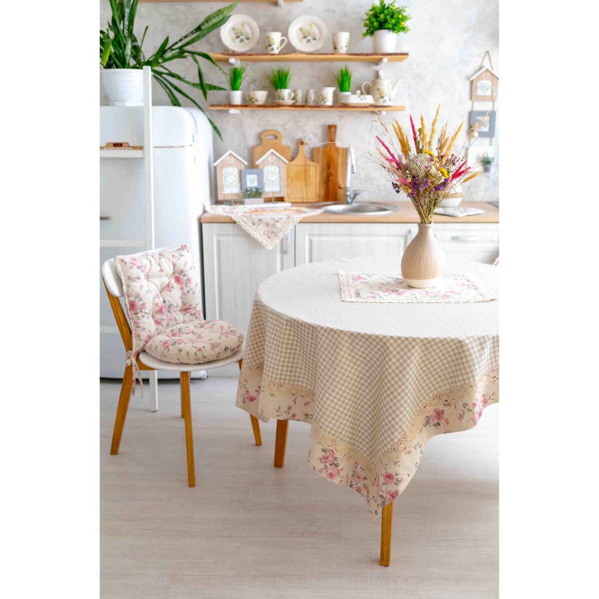 Obrus Na Stół 134X180 Cm Ozdobny Dekoracyjny Bella Grey