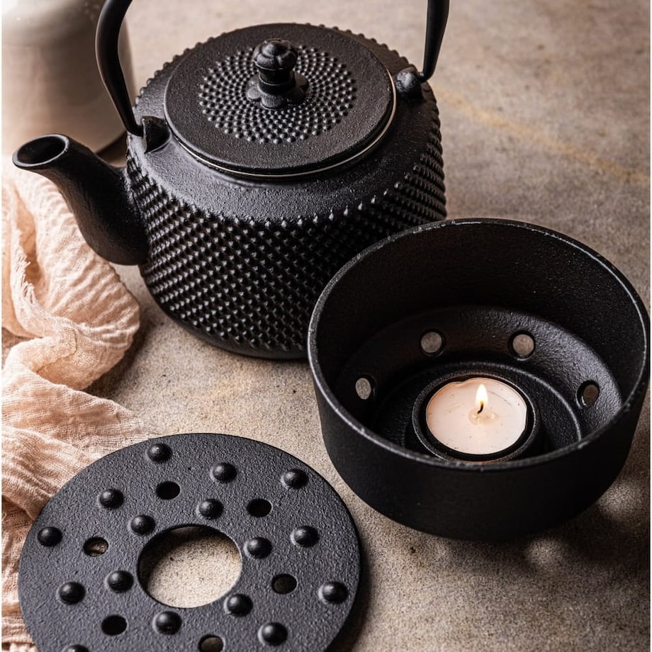 Czajniczek żeliwny z podgrzewaczem Zaparzacz do herbaty ziół 0.8L KINGHOFF