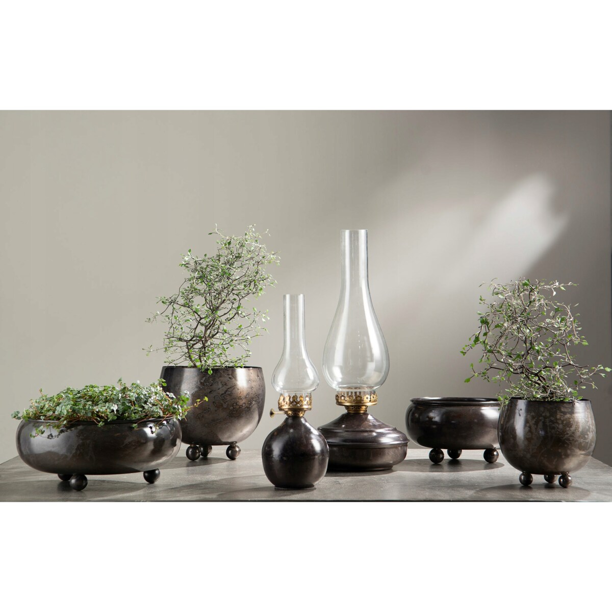 2 szt. DONICA PLISSE czarna metalowa