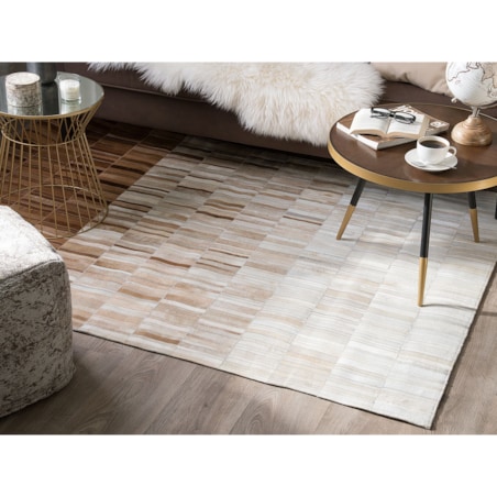 Dywan skórzany 140 x 200 cm beżowy YAGDA
