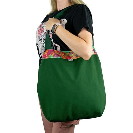 Torba na zakupy zielona-kolorowe kwiaty ze sprzączką