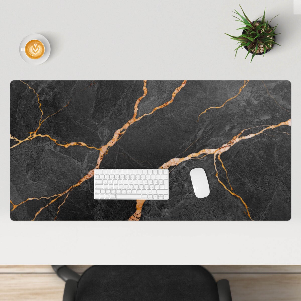 Czarna mata na biurko Marmurowe żyłki, 120x60 cm