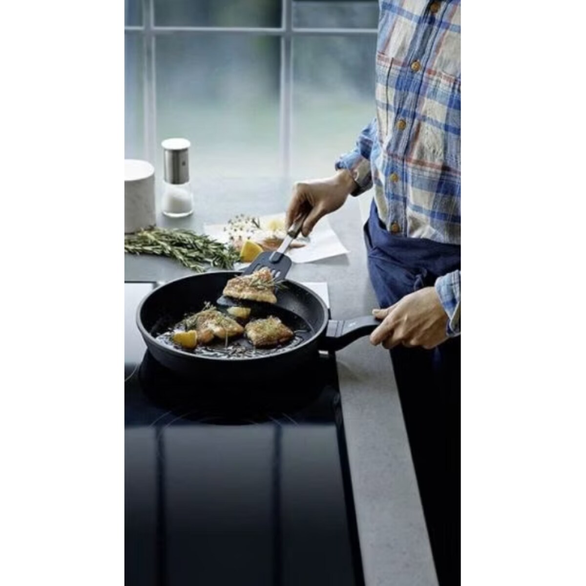 Patelnia głęboka PermaDur Premium, 28 cm, WMF