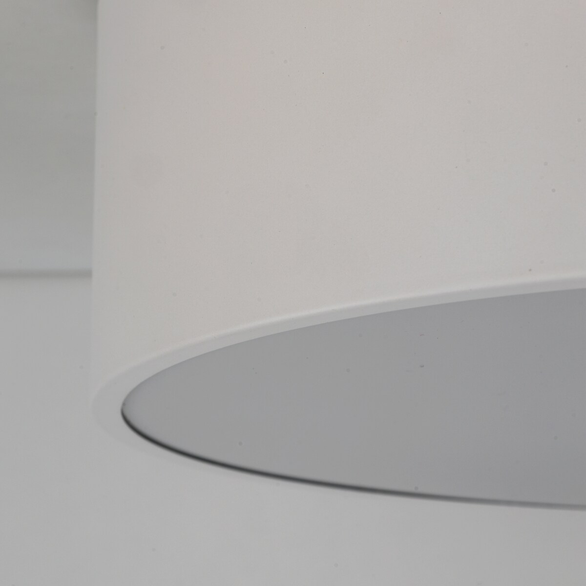 Oprawa natynkowa zewnętrzna IP54 TK Lighting LIVO WHITE M biała E27 3x15W do tarasu i wejścia