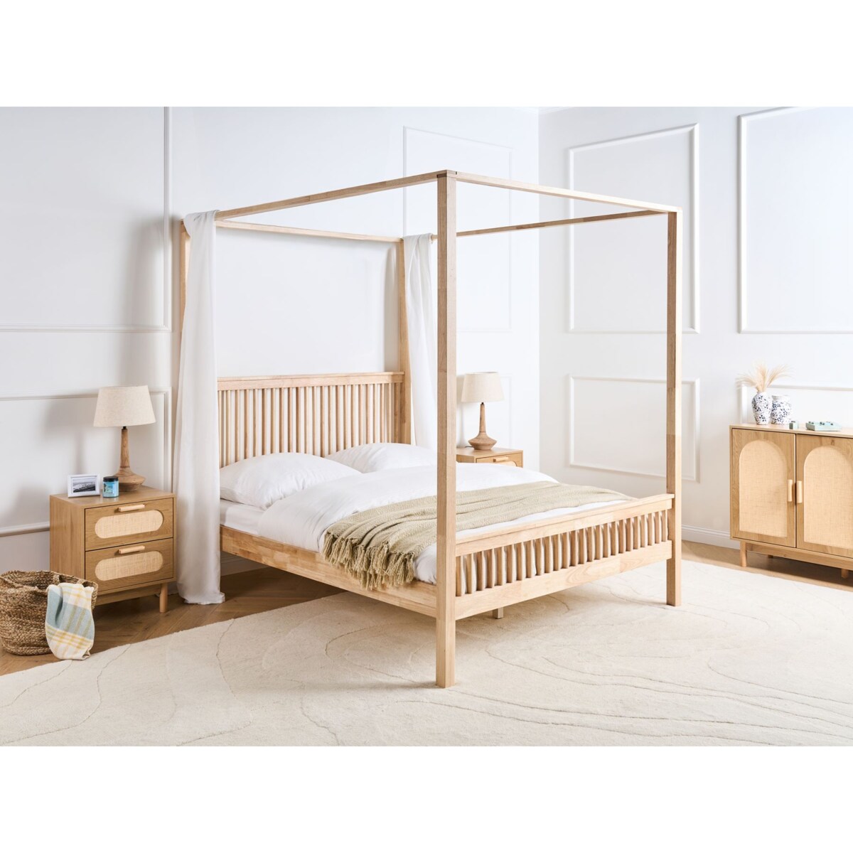 Łóżko z baldachimem Drewno HARFLEUR 160 x 200 cm Jasnobrązowy