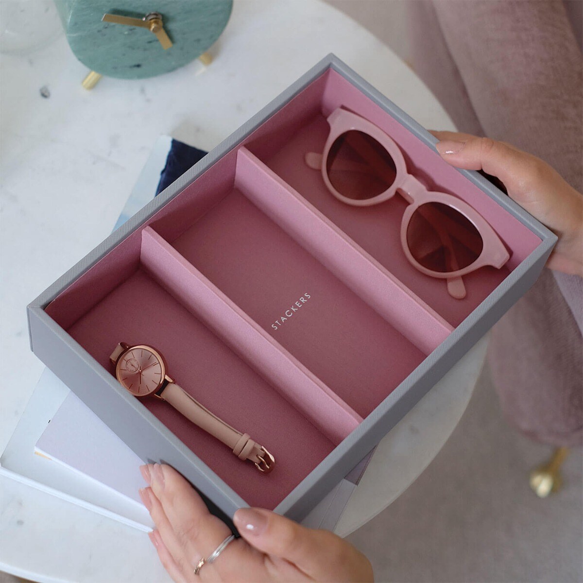 Szkatułka na biżuterię Stackers 3 komorowa classic szaro-różowa