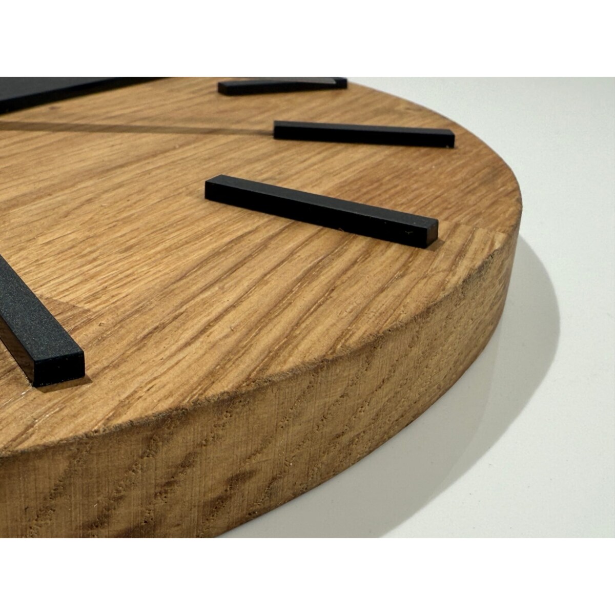 Drewniany zegar na ścianę Dąb Klasyk 30cm czarny